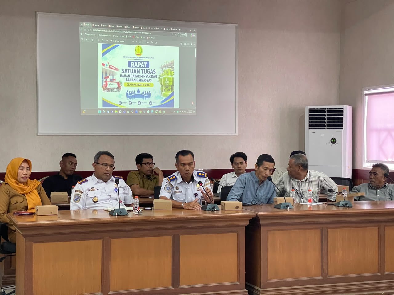 Rapat bersama Tim Satgas Pemantauan dan Pengawasan Penyaluran Bahan Bakar Minyak Bersubsidi